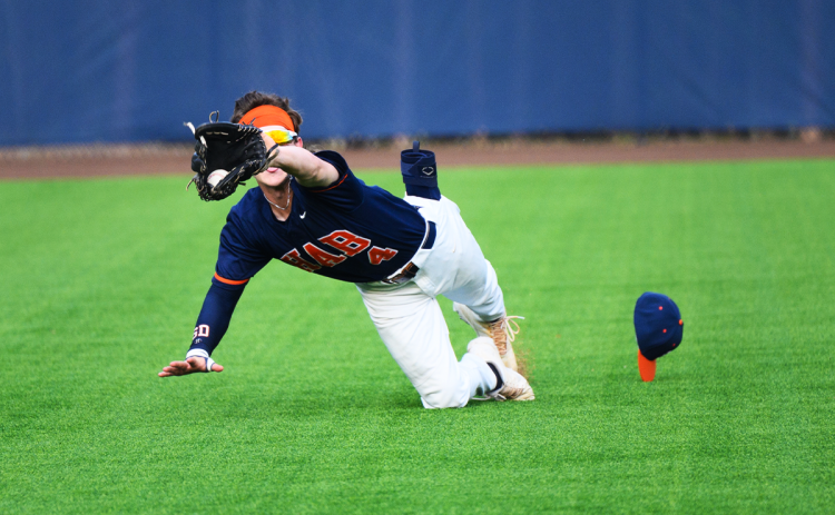 Habersham Central’s Cody Thomas makes a diving catch in shallow left field in the region game against Apalachee on April 5. ZACH TAYLOR/Special