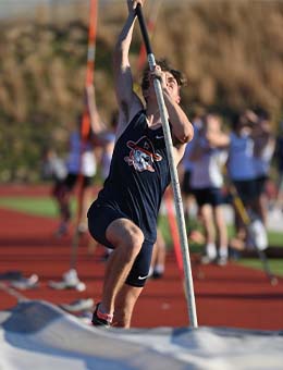 Habersham Central’s Sammy Guest qualified for state in the pole vault on Tuesday. RANDY CRUMP/Special