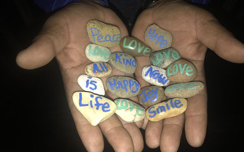 Troyce Simmons' inspirational messages are short, but effective.