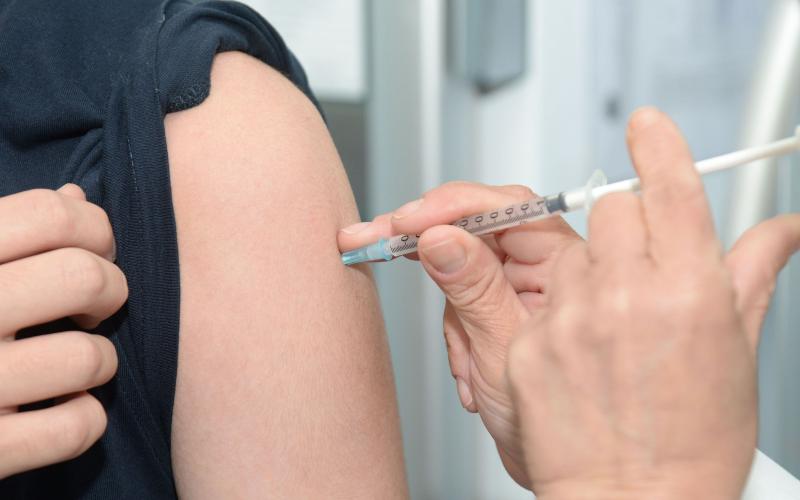 Flu activity remains high throughout Georgia, and state public health officials are encouraging those who haven’t gotten a flu vaccine to avoid putting it off any longer.