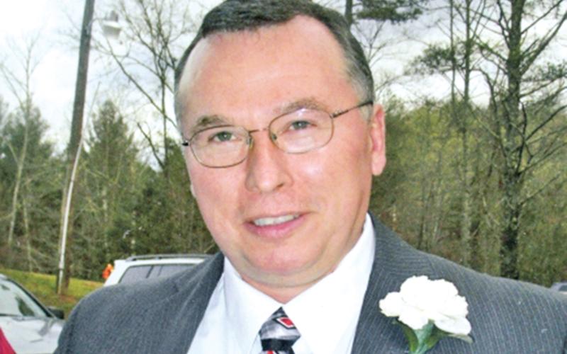 Ron  Vandiver, 52, of Clarkesville passed away Thursday in an accident at work. He is survived by his wife, five sons, a daughter and his grandson, among other family and friends.