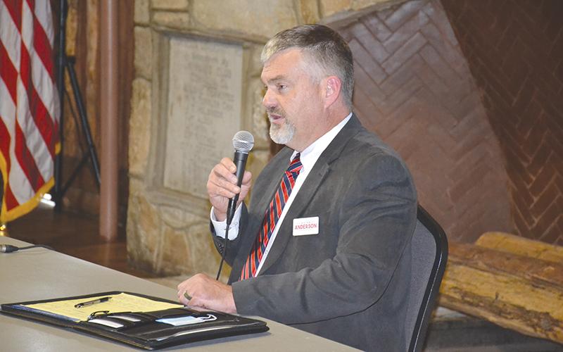 Victor Anderson speaks at a forum for the Republican primary in Cornelia.