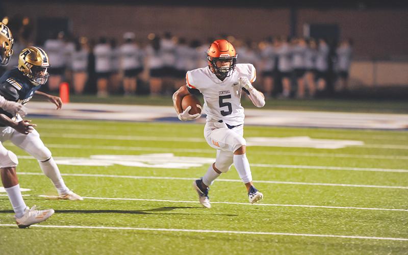 Jackson Clouatre looks for a seam against Apalachee. The senior’s 305-yard performance set HCHS’ single-game rushing record and propelled the Raiders to a 2-0 start. TOM ASKEW/Special