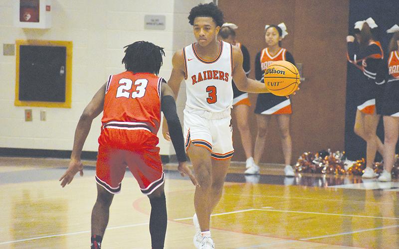 Junior point guard Malachi Dooley has been a key cog for the Raiders on both ends of the floor in 2020-21. The 2019-20 first-team all-region selection currently averages 18.5 points per game this season while helping the Raiders surpass last season’s win total with six games remaining.