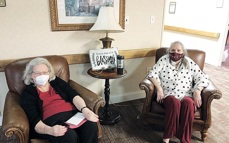 The Oaks-Scenic View Assisted Living in Baldwin was one of 44 assisted living facilities in Georgia to receive Pinnacle Quality Insight’s Customer Experience Award in 2020 recognizing it for exemplary customer service in a variety of areas. Here, residents Nancy Mangum (left) and Karen Craven relax in one of the sitting areas around the facility.