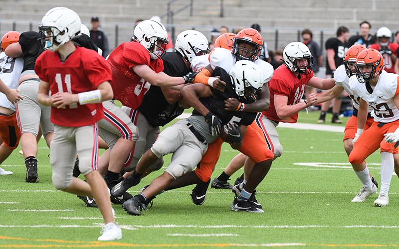 Habersham's defensive line teamed up for a sack.