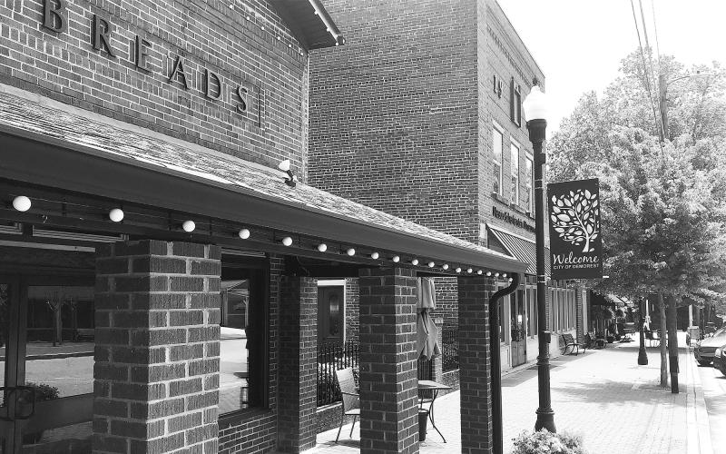 Demorest’s Downtown Development Authority is looking to expand options for dining customers downtown with an entertainment district ordinance. MATTHEW OSBORNE/Staff