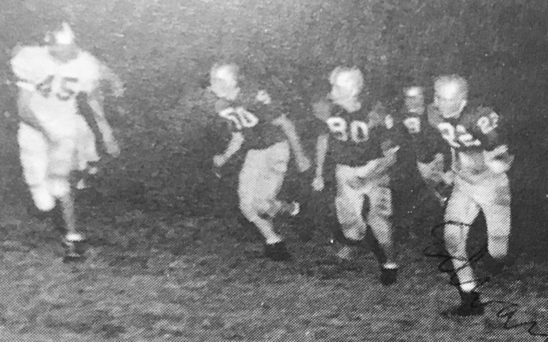 Ed Pritchett returns a kick against Toccoa.