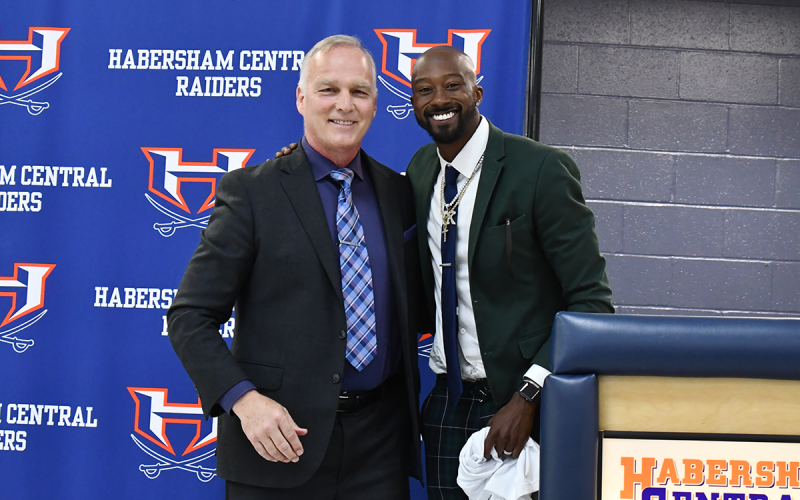 Former Georgia coach Mark Richt inducted Tavarres King, who starred for the Bulldogs and went on to the NFL. Richt said he only watched film on King to know he was good. “If I had seen your stats, I would have offered you two scholarships,” Richt said. MATTHEW OSBORNE/Staff