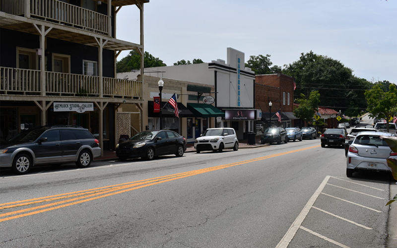 Four buildings on Washington Street in downtown Clarkesville are out for bid. BRIAN WELLMEIER/Staff