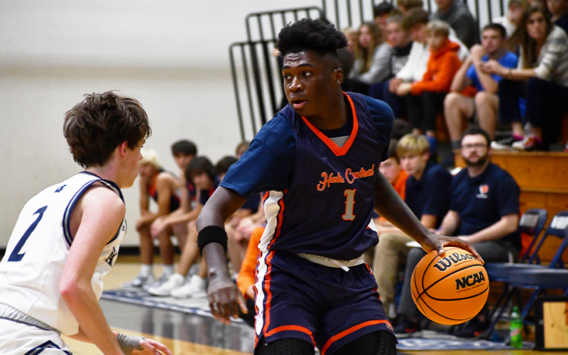 Habersham Central’s Bryce Pittman looks to set up the offense during the season opener against White County. CODY ROGERS/Special