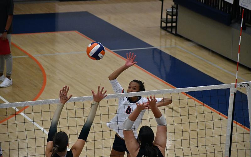 McKenzie King makes a play at the net during Habersham’s win over Rabun Gap earlier this week. LANG STOREY/Staff
