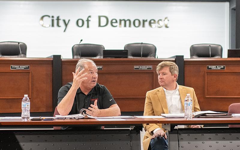 City Manager Mark Musselwhite, left, discusses the plan for the City of Demorest to hire Jessie Owensby of Civic Enhancement Strategies to develop the city’s Land Use Ordinance further. ZACH TAYLOR/Staff