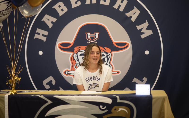 Paisley Cathey was all smiles during her signing ceremony at HCHS earlier this week. RAEGAN TURNER/HCHS