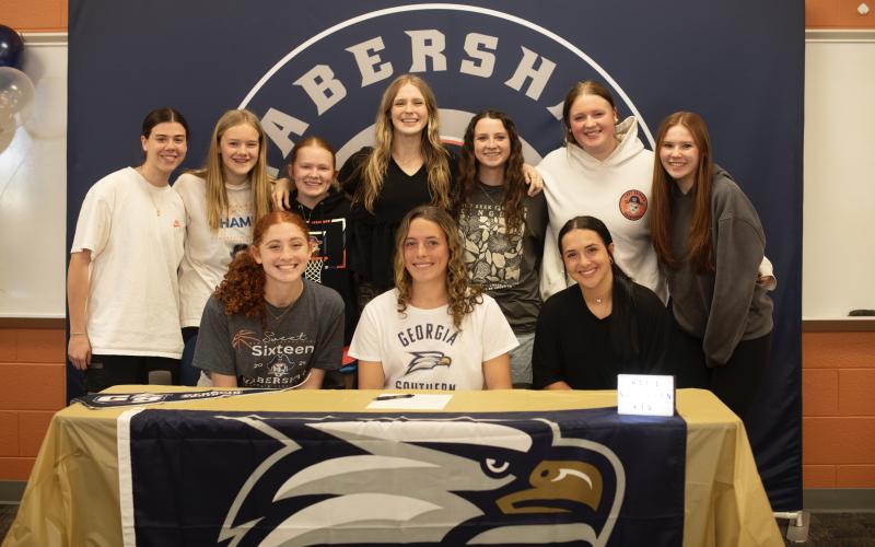 Also in attendance was the 2024-25 HCHS girls basketball team, of which Cathey joined for one season and made an immediate impact for the freshly-crowned region champs. RAEGAN TURNER/HCHS