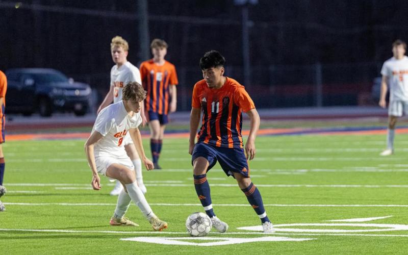 Israel Pascual and the HCHS boys took over Region 8-5A’s top spot with their clutch 3-2 win over undefeated Clarke Central last weekend. JACKIE RAMIREZ/HCHS
