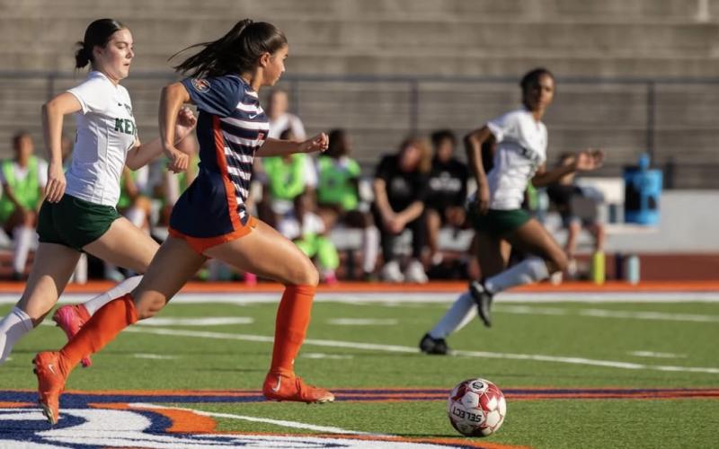 Stricker Meg LaBarbera breezes past a Kennesaw Mountain defender en route to a second half goal. DIANA VEGA/HCHS