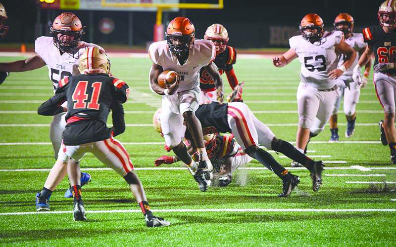 Habersham Central’s alumnus Joshua Pickett juked a lot of defenders during the 2020 season, one in which he led the Raiders in rushing and touchdowns. (File)