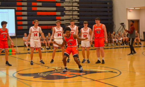Zack Lee/ Habersham Central High School basketball teams host night of fun 