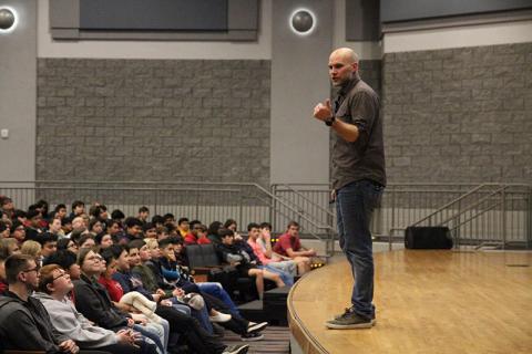 Robert Hackenson spoke to Habersham County middle schoolers, high schoolers and parents about the newfound dangers of teen vaping and marijuana this week.