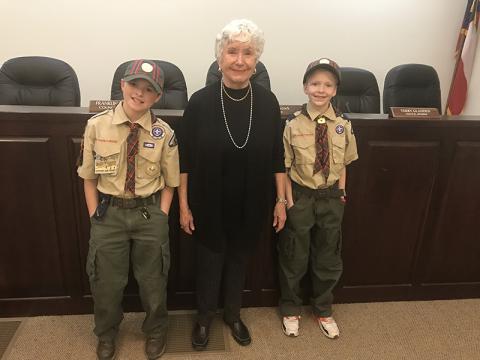 Clarkesville Pack 5 Cub Scouts Finn Jackson (left) and Zachary Klemm met with Clarkesville Mayor Barrie Aycock before and after Monday’s city council meeting to learn about government for their Arrow of Light requirement.