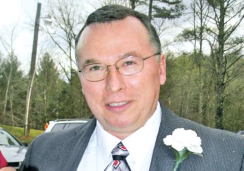 Ron  Vandiver, 52, of Clarkesville passed away Thursday in an accident at work. He is survived by his wife, five sons, a daughter and his grandson, among other family and friends.