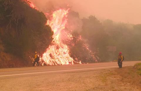 Firefighters work to contain the Dolan fire in Big Sur, California. U.S. Forest Service personnel from across the country are traveling to California to help fight the wildfires. Photos Courtesy of D.Dahlberg 