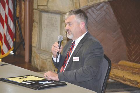 Victor Anderson speaks at a forum for the Republican primary in Cornelia.