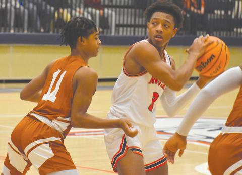 Habersham Central’s Malachi Dooley scored 21 points Friday night against Lanier.