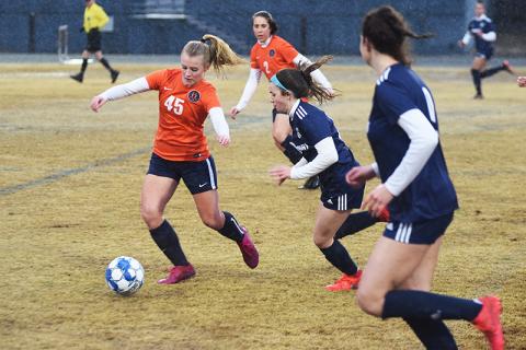 Habersham Central’s Breelyn Carroll makes a move on a defender during a game last season.