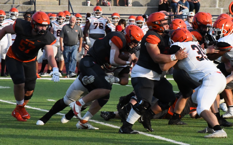 Habersham Central’s Bland Grizzle plows ahead against Hart County. MATTHEW OSBORNE/Staff 