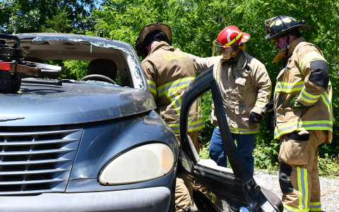 Baldwin Firefighters put the Power Hawk X to use on a PT Cruiser during the city’s First Responders Day. BRIAN WELLMEIER/Staff