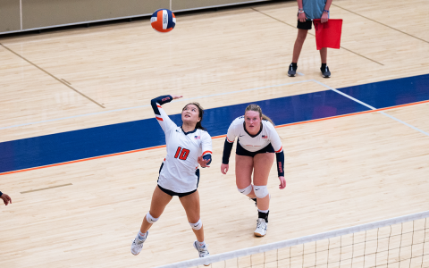 Habersham Central’s Jazky Bantaum scores the final point in the first set of a win over Gainesville. ZACH TAYLOR/Special