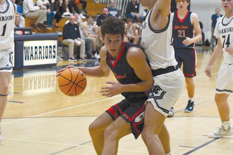 Habersham Central’s Cole Gary goes deep into the post  earlier this season against White County. CODY ROGERS/Special