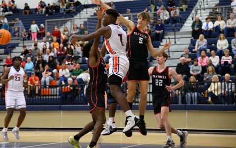 Habersham Central’s Bryce Pittman drives and kicks out to a shooter during Friday’s win over Jackson County. ZACH TAYLOR/Special