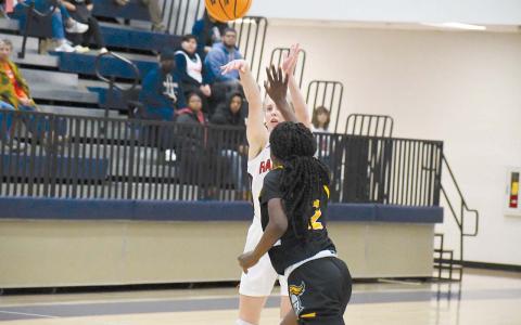 Kelsey Banks hopes to get some more 3-pointers up in her sophomore year at Piedmont University. FILE