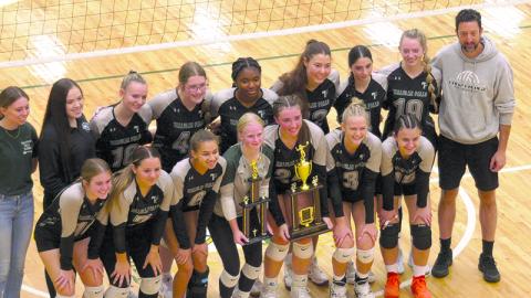 Tallulah Falls’ volleyball team brought home another area tournament title on Saturday. Show are (back row, from left) manager Emilee Jones, assistant coach Rebakah Jennings, Ashlyn Yaskiewicz, Shelby Whisnant, Kiersten George, Katarina Foskey, Rebecca Heyl, Skylyn Yaskiewicz and Lady Indians head coach Matt Heyl. Front row are (from left) Chesney Tanksley, Julia Smith, Julianne Shirley, Kate Gary, Addy McCoy, Claire Kelly and Iva Ristic. TFS ATHLETICS/Submitted