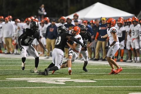 Habersham Central’s Landyn Savage looks to plow through a Shiloh defender last Friday night. TOM ASKEW/Special
