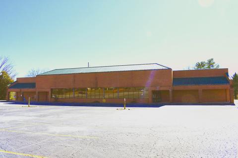The old Ingles and Rite Aid buildings sit on West Louise Street in Clarkesville. The buildings, owned by Ingles, cause a safety hazard, Clarkesville officials said Monday. JULIANNE AKERS/Staff