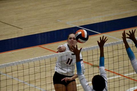 Habersham’s Jayden Jarrett makes a play at the net during a match last week. LANG STOREY/Staff 