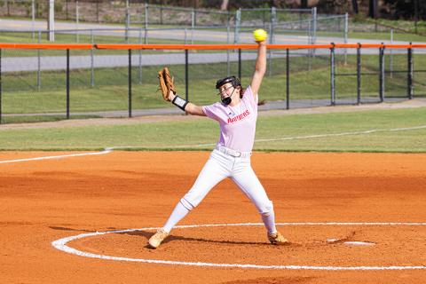 Kaylee McCalmon has been a workhorse for the Lady Raider softball team this year. MEG LABARBERA/HCHS(Instagram: barbs.media) 