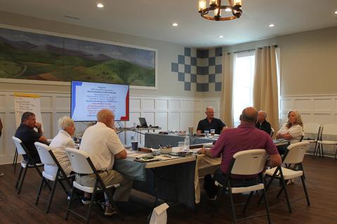 Clarkesville City Council meets for annual retreat at Mary Street Community House Thursday. Brian Wellmeier/Staff
