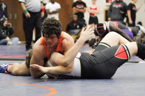 HCHS’ Javonte Bowen remained undefeated by taking the 285 pound division at the Raider Invitational last weekend. KIMBERLY WATSON/HCHS
