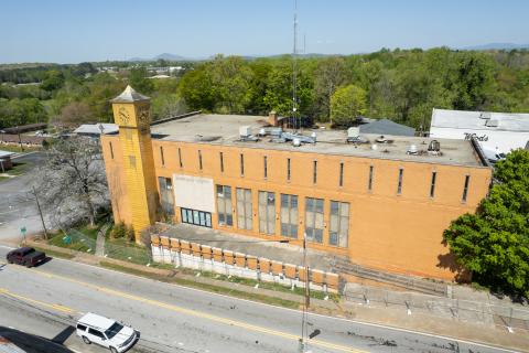Fencing surrounds the old Habersham County Courthouse as it awaits demolition. During demolition, detours leading drivers around the area are possible, with added traffic throughout the City of Clarkesville. ZACH TAYLOR/Staff