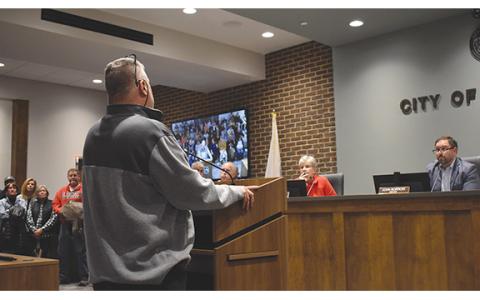 The Cornelia City Commission took time to listen to everyone who wished to speak during public forum Tuesday night. (Hannah Caudell/Staff)
