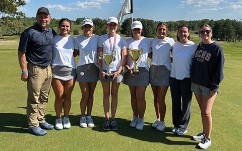 The Habersham Central girls golf team includes Coach Shawn Blackburn, Jamie Baker, Kadyn Green, Charlotte Smith, Macey Harrison, Aedyn James, Coach Joni Blackburn and Coach Sydney Blackburn. (Submitted)