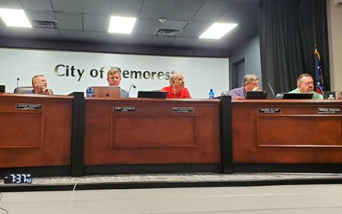 As Councilman Jimmy Davis speaks at the podium, Councilman Donnie Bennett, Mayor Jerry Harkness, City Manager Mark Musselwhite, Councilman Shawn Allen and Councilman Andrew Ferguson listen from the dais. (Samantha Sinclair/Staff)