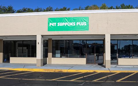 A new Pet Supplies Plus sign hangs at 277 Habersham Village Circle in Cornelia on Wednesday, Oct. 14. (Landen Todd/Staff)
