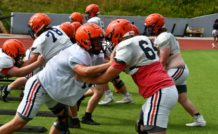 Habersham Central’s football team started with some basic drills Wednesday. MATTHEW OSBORNE/Staff