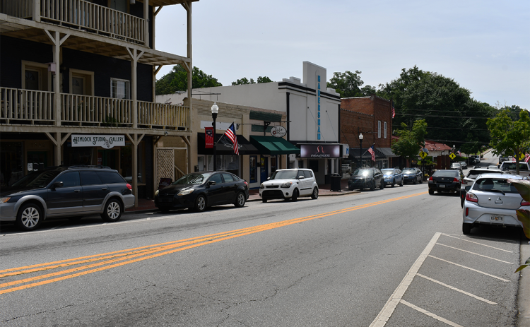 Four buildings on Washington Street in downtown Clarkesville are out for bid. BRIAN WELLMEIER/Staff